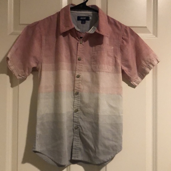 Three Boys Short Sleeve Button Down with Collar 10 / 12 - Picture 2 of 8